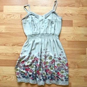 Kimchi Blue M Dress with Flowers